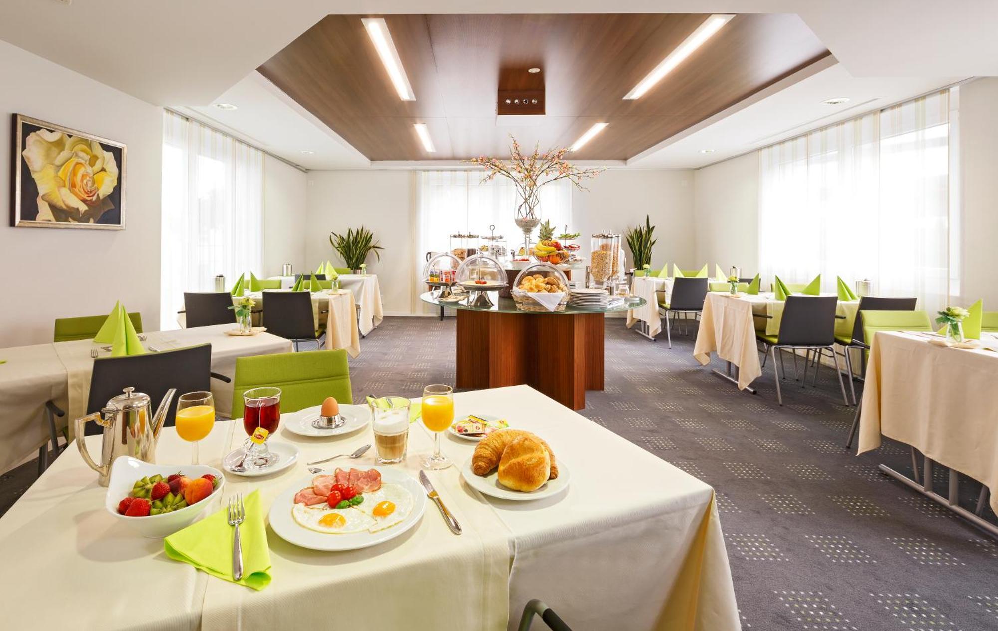 Business Hotel First Feusisberg Dış mekan fotoğraf