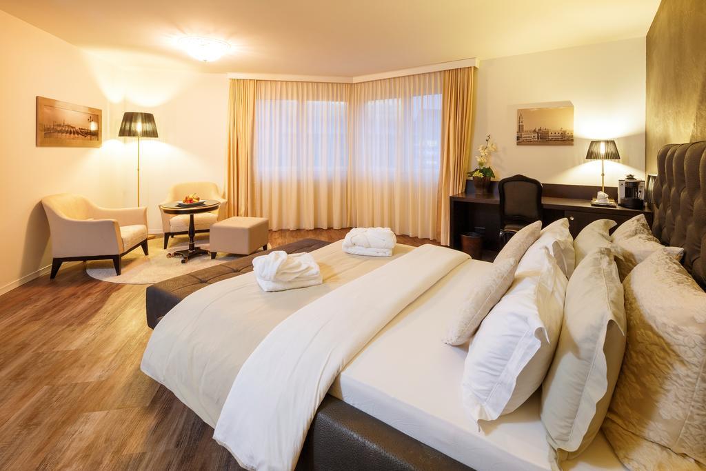 Business Hotel First Feusisberg Oda fotoğraf